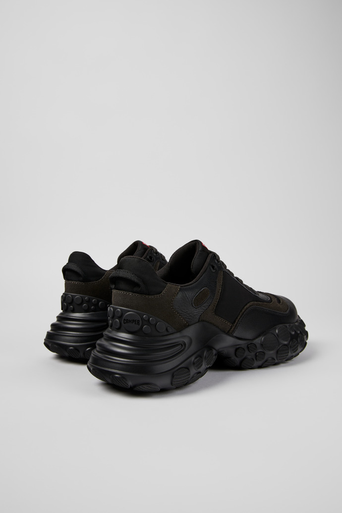Camper Pelotas Mars - Schwarzer Herrensneaker aus Textil/Leder